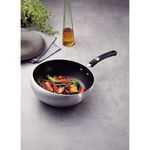 Sartén Tramontina Profesional para Saltear Aluminio con Revestimiento Interno con Antiadherente Starflon Premium y Acabado Externo Lijado 28 cm 33 L