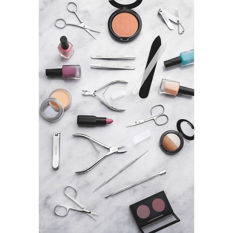 Pinza Tramontina de acero inoxidable con punta recta.